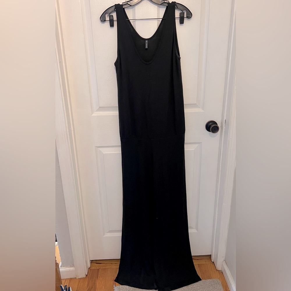 RILLER & FOUNT Women’s Black V-Neck Sleeveless Maxi Dress Size M